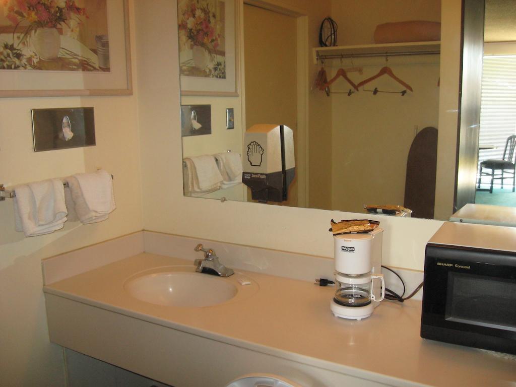 Candlelight Inn סקוטסבלאף מראה חיצוני תמונה