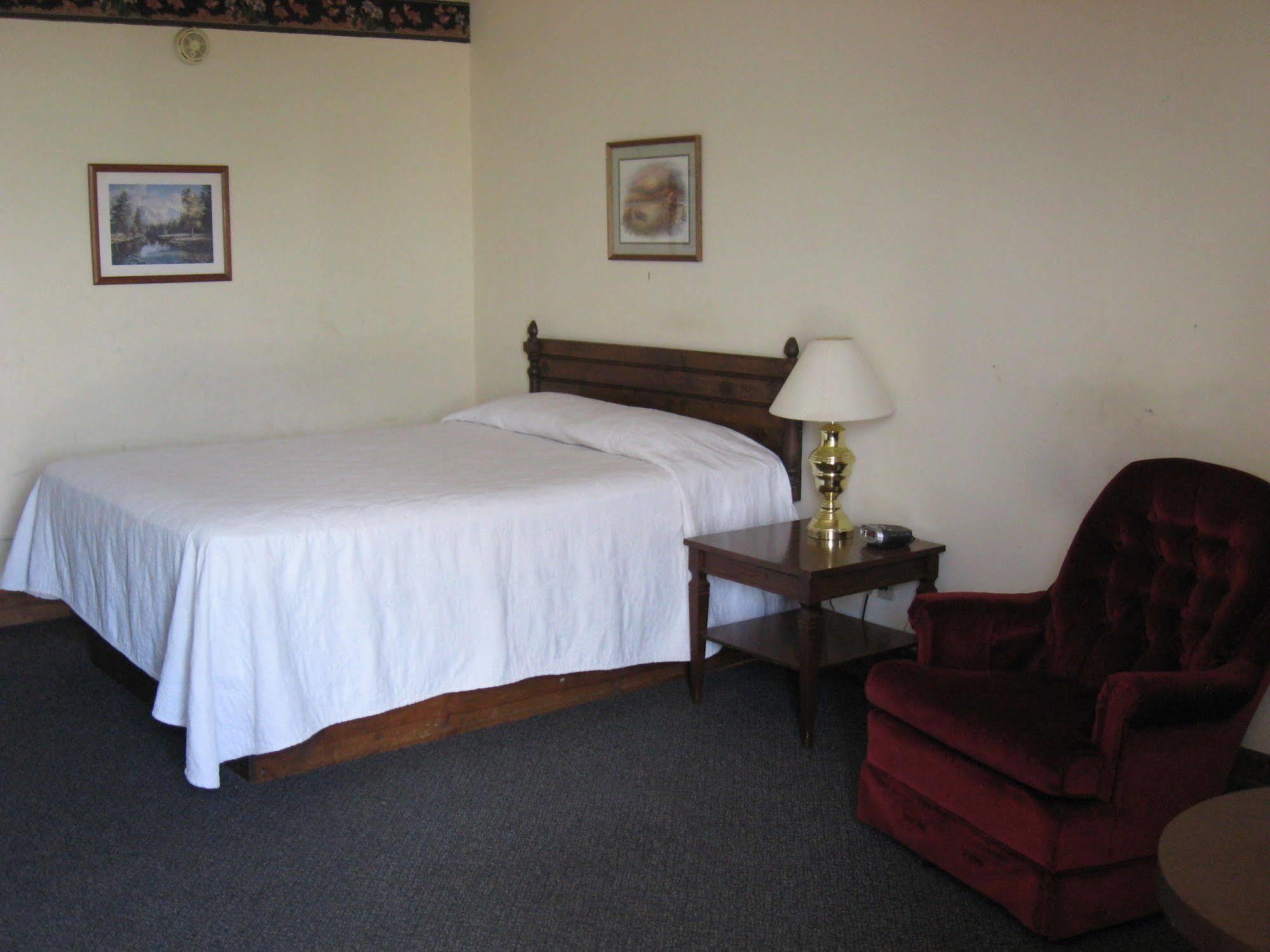 Candlelight Inn סקוטסבלאף מראה חיצוני תמונה